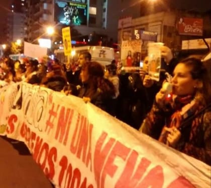 Participando en una de las marchas de "Ni una menos".
