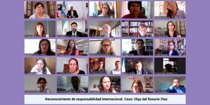 Participaron del encuentro junto a Olga del Rosario Díaz, el secretario de Derechos Humanos de la Nación, Horacio Pietragalla Corti; la ministra de las Mujeres, Géneros y Diversidad de la Nación, Elizabeth Gómez Alcorta, y Stella Maris Martínez, defensora General de la Nación, organismo que representó a la víctima ante el Comité para la Eliminación de la Discriminación contra la Mujer de Naciones Unidas (Cedaw).