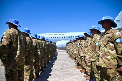Partida de 237 efectivos militares a la misión de las Naciones Unidas para el mantenimiento de la paz en Chipre