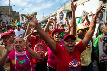 Según el Consejo Nacional Electoral (CNE), el chavismo se quedaría con 253 de los 277 escaños gracias a la reforma a última hora de la ley electoral