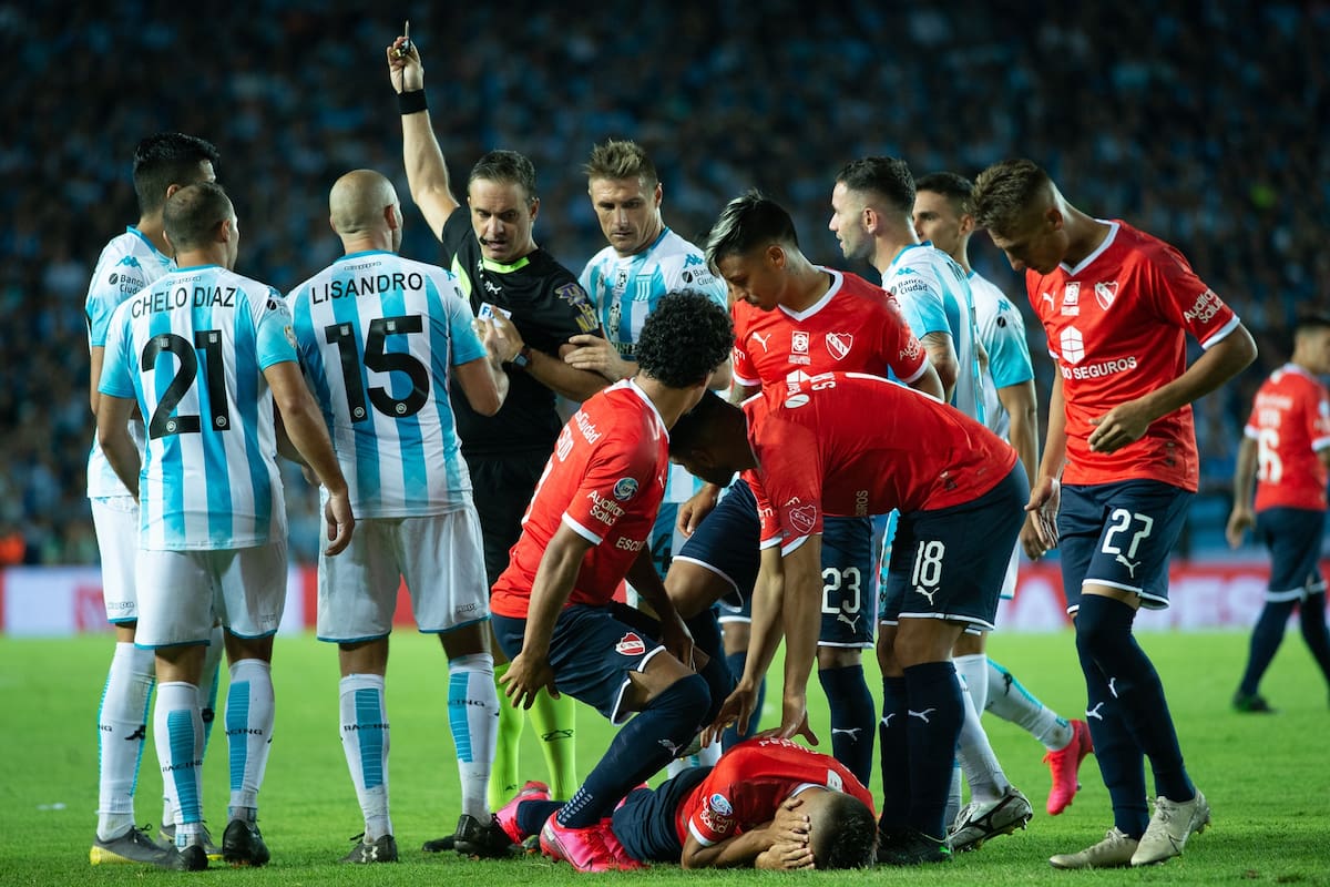 Partido entre Racing Club e Independiente de Avellaneda