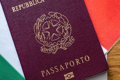 El pasaporte de ciudadano italiano es uno de los más demandados por los descendientes en el suelo argentino