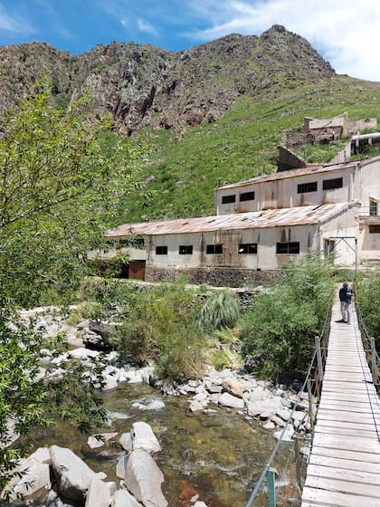 Pasarela sobre el río Paso del Tigre