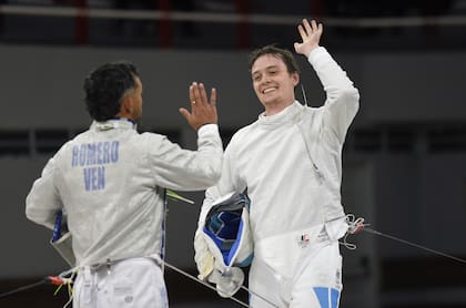 Pascual Di Tella venció a uno de sus rivales clásicos; pero hubo muy buena onda al final