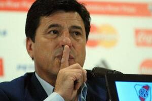 Passarella, acusado de administración fraudulenta en River