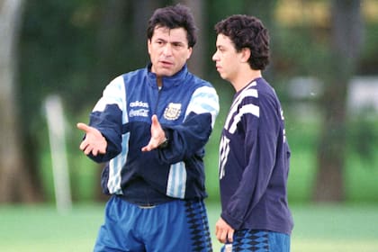 Passarella y Gallardo en los 90, en la selección mayor; River no cedió al "Muñeco" para jugar en Qatar, pero atrás de la decisión estaba el "Káiser"