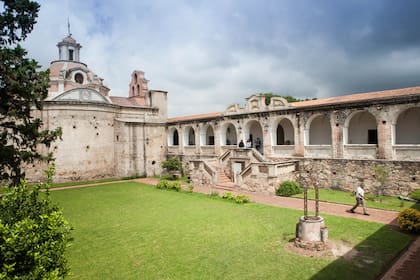 Patio del aljibe de la Estancia Alta Gracia