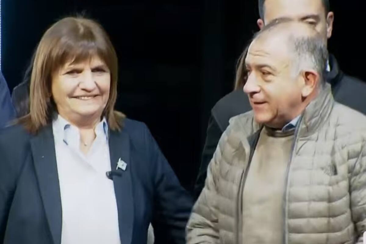 Patricia Bullrich acompañó a Luis Juez en el escenario tras la elección enCórdoba