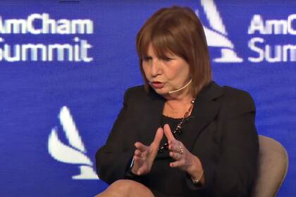 Patricia Bullrich, ante empresarios de la Cámara de Comercio que los Estados Unidos tiene en el país