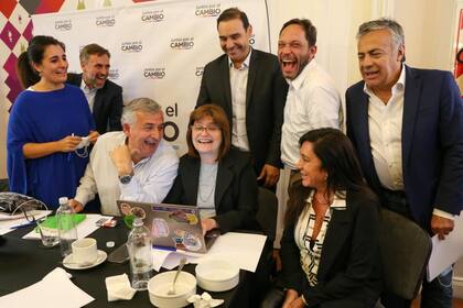 Patricia Bullrich, Gerardo Morales, Alfredo Cornejo y Gustavo Valdés, entre otros, redactan el comunicado de Juntos por el Cambio