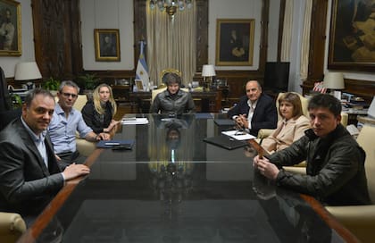 Patricia Bullrich participa de la mesa política nacional de LLA, que encabeza el presidente Milei