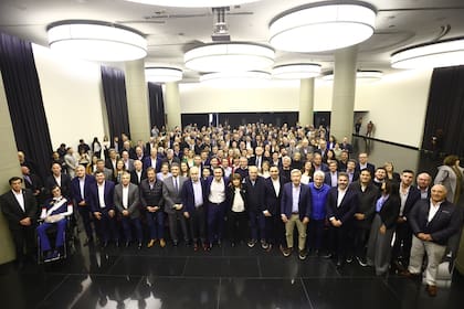 Patricia Bullrich reunió a más de 300 dirigentes de JxC en todo el país