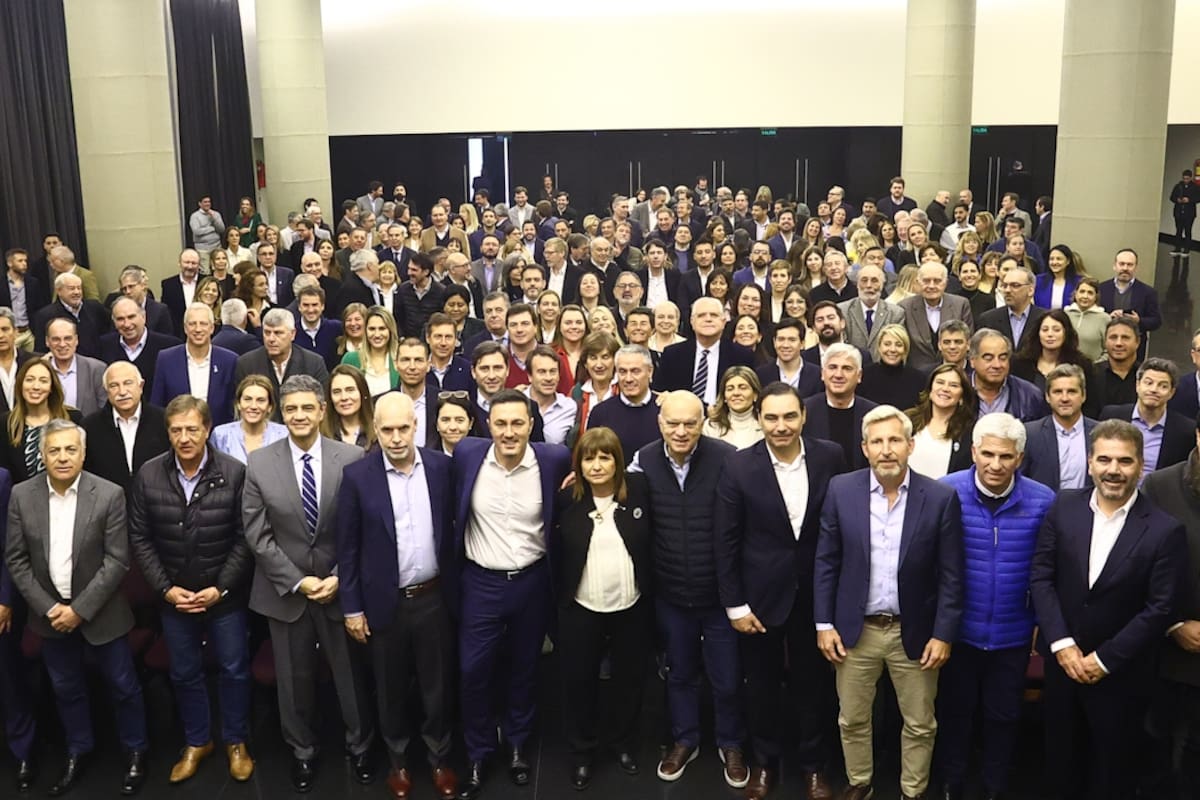 Patricia Bullrich reunió a más de 300 dirigentes de JxC de todo el país