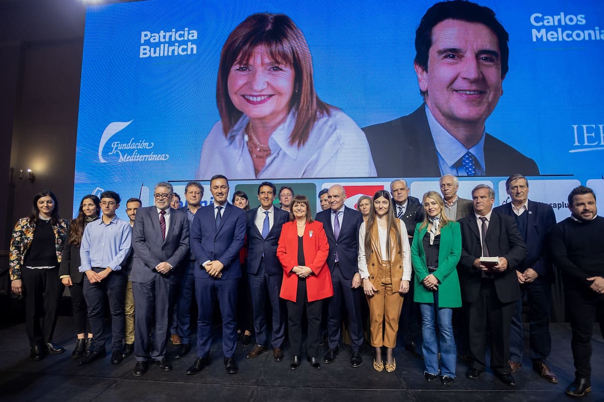 Patricia Bullrich y Carlos Melconian durante su presentación como el referente económico de su campaña