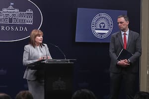 Patricia Bullrich y Manuel Adorni mantienen hoy una relación tensa en el gobierno libertario