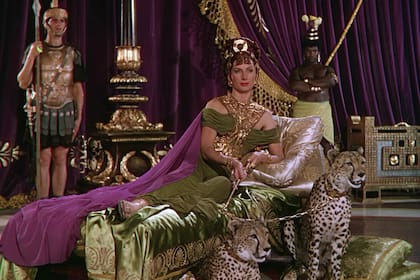 Patricia Laffan como Poppea Sabina, segunda esposa de Nerón, según se la retrataba en Quo Vadis? (1951), la superproducción de MGM de Mervyn Le Roy