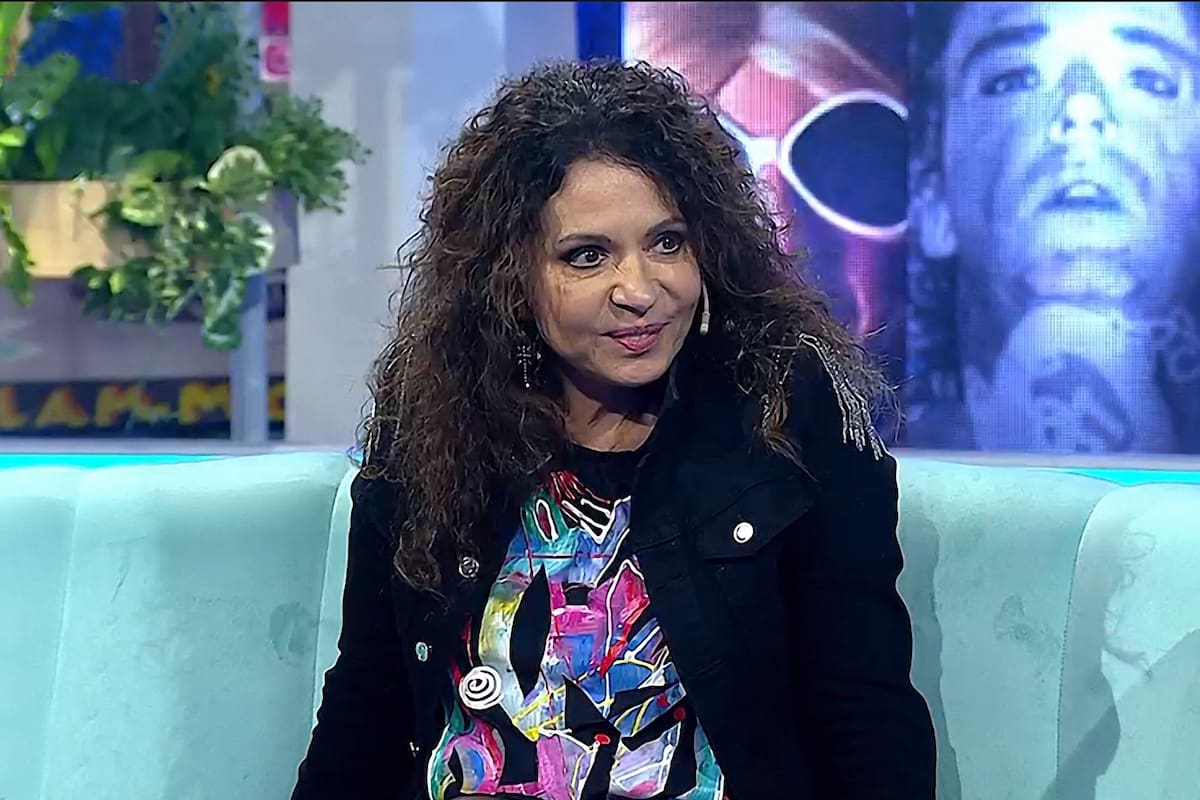 Patricia Sosa en el living de Los Mammones.