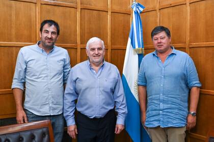 Patricio Frydman, gerente comercial de Exponenciar; el secretario de Agricultura, Fernando Vilella, y el CEO de Exponenciar, Martín Schvartzman, en la reunión de diciembre pasado