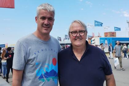 Patricio Molle, presidente de la Asociación de Productores Rural de Arrecifes, y el productor Raúl Víctores, en Expoagro