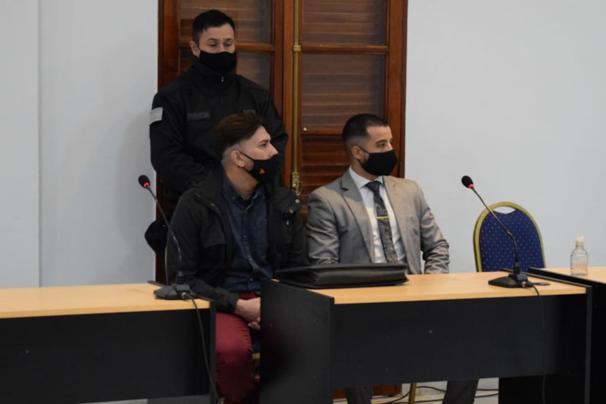 Patricio Pioli (a la izquierda) fue condenado por amenazas