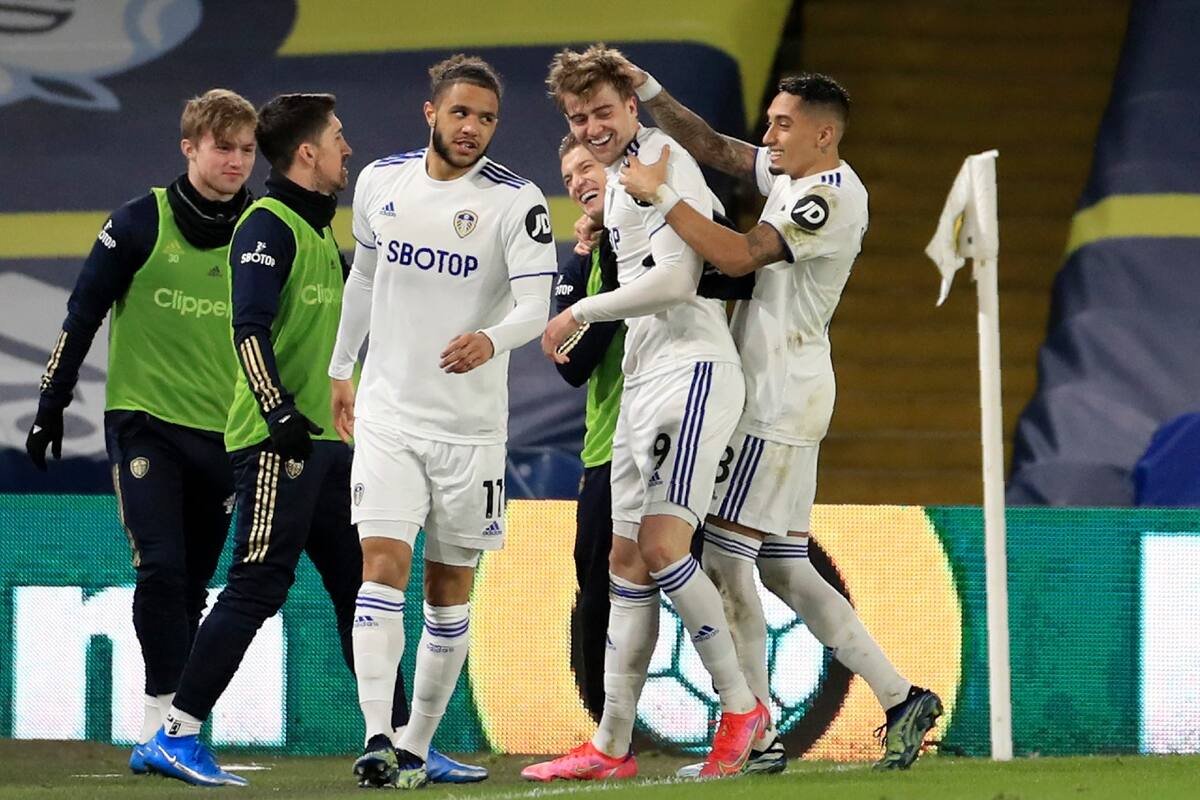 Patrick Bamford festeja el 1 a 0 para Leeds