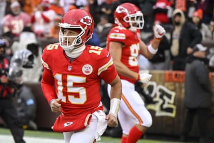 Patrick Mahomes lidera el ataque de los Kansas y es considerado uno de los mejores jugadores (Foto: Archivo)