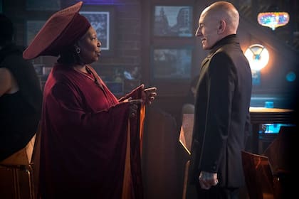 Patrick Stewart y Whoopi Golberg se reencuentran, como Jean-Luc Picard y Guinan, en la segunda temporada de "Star Trek: Picard", que llegará en marzo