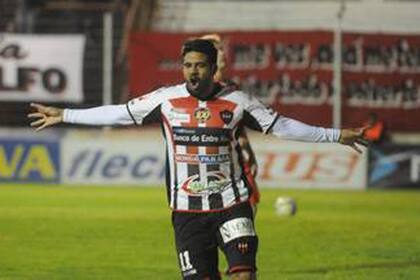 Patronato festejó y sigue arriba