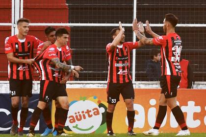 Patronato le gana a Independiente en Paraná