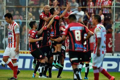 Patronato se quedó con el clásico de Paraná