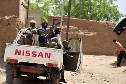 Patrullajes de soldados en Gorom-Gorom, en el norte de Burkina Faso