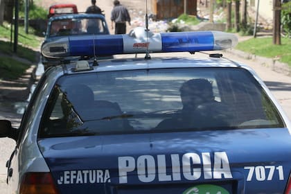 Un policía fue herido en un intento de robo dentro de un almacén, en Florencio Varela