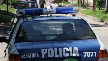 La policía bonaerense busca al agresor