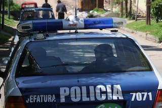 Hallaron quemados y desmembrados los restos de un hombre que habría sido asesinado por su esposa y dos hijos