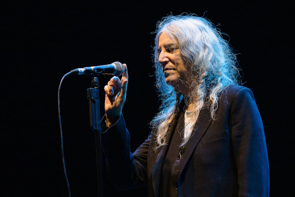 Patti Smith habló de su año de mayor quietud y de cómo se siente el mundo post covid-19 en el escenario