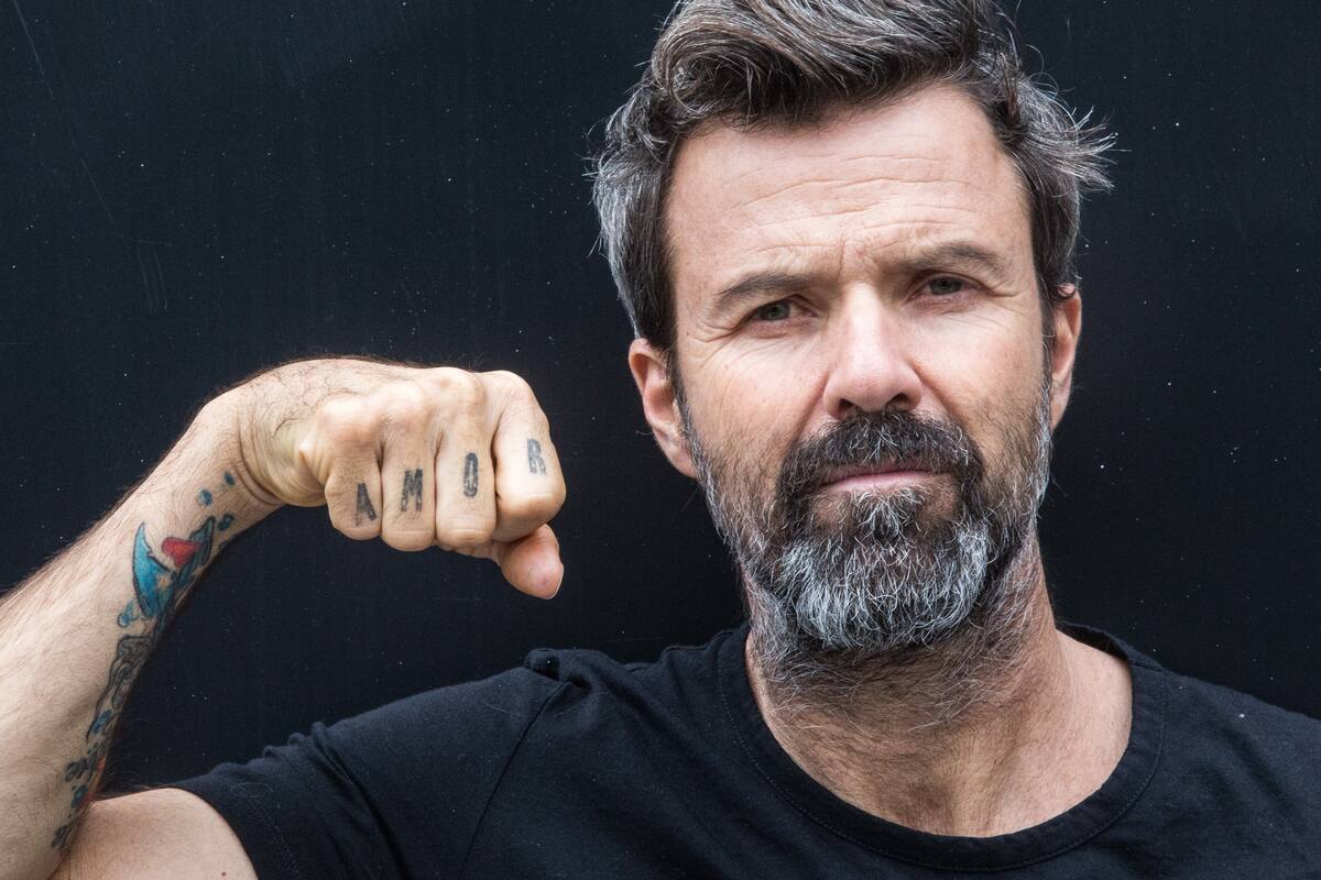 Pau Donés, el lider de la banda española, hizo el anuncio durante una entrevista.