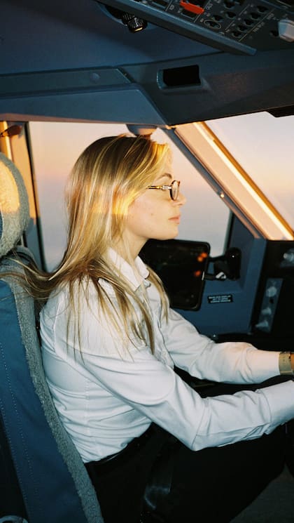 Paül comparte en redes sociales distintos aspectos de su trabajo dentro de la cabina (Foto: Instagram savinapaul)