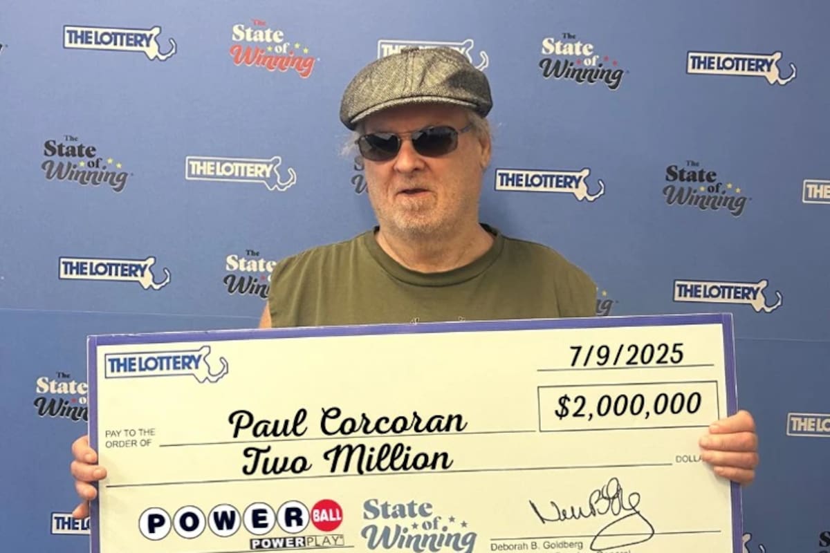 Paul Corcoran reclamó su premio luego de darse cuenta de que era el ganador de US$2 millones