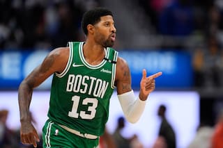 Paul George anota 38 puntos al debutar con Celtics, que caen