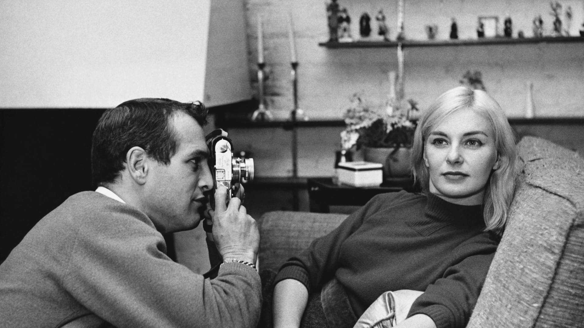 Paul Newman junto a su esposa, la noche en que la actriz ganó el Oscar por Las tres caras de Eve (Foto de Darlene Hammond/Hulton Archive/Getty Images)