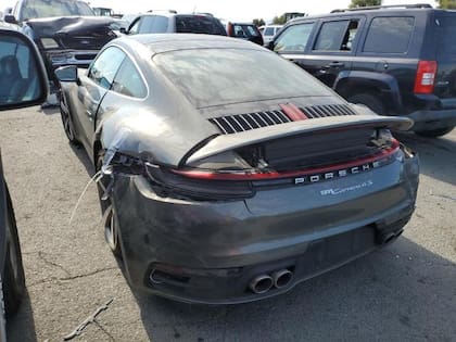 Paul Pelosi protagonizó una polémica en mayo pasado después de conducir ebrio en el condado de Napa, en California y así es como quedó el Porsche 2021