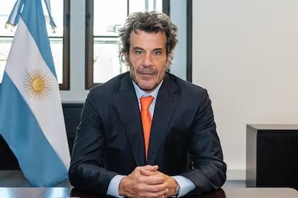 Paul Starc renunció como titular de la Unidad de Información Financiera, UIF