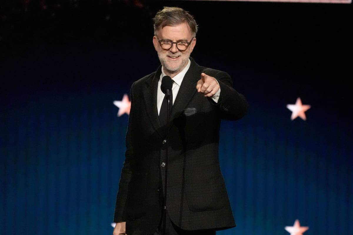 Paul Thomas Anderson (aquí en el momento de ganar el Critics' Choice por la dirección de Una batalla tras otra) es uno de los grandes protagonistas de la temporada de premios