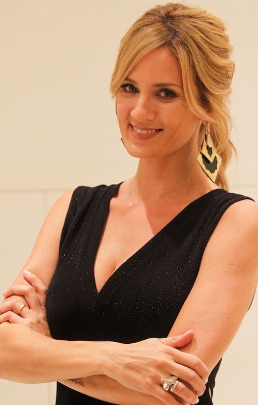 Paula Chaves, conductora de la edición argentina del reality Bake Off
