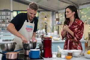 Paula Chaves tuvo un tierno gesto en pleno final de Bake Off Argentina