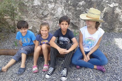 Paula comenzó a cuestionarse si quería que sus hijos crezcan lejos de sus raíces y sus primos.