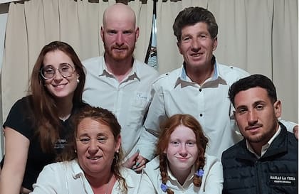 Paula Dillinger, rodeada de sus padres y sus tres hermanos mayores