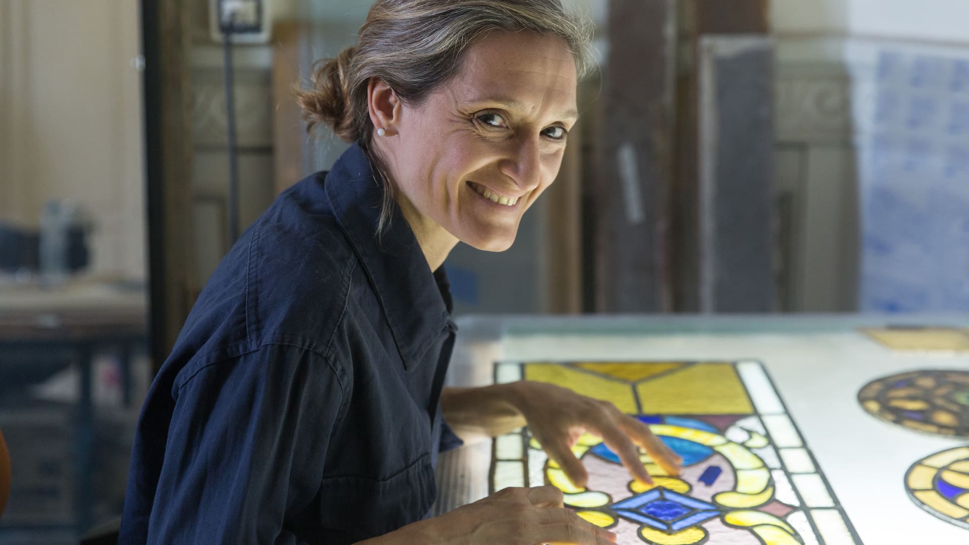 Paula Farina Ruiz supervisa actualmente en la restauración de las marquesinas de la Confitería del Molino.