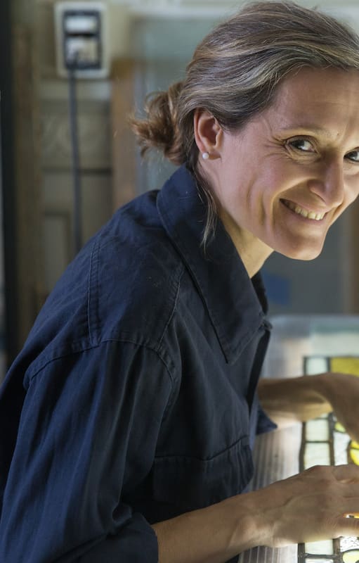 Paula Farina Ruiz supervisa actualmente en la restauración de las marquesinas de la Confitería del Molino.