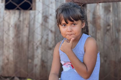 Paula, la hija mayor de Patricia, ingresó a CONIN con un cuadro de obesidad. Gracias a los bolsones de comida y los talleres de comida que recibieron, pudo tener una alimentación y hábitos más saludables
